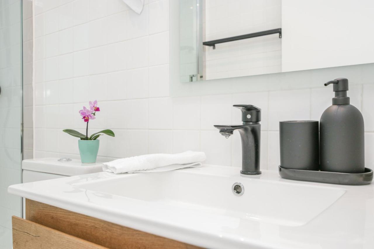 Cruzeiro Deluxe Apartments Lisbon Bagian luar foto