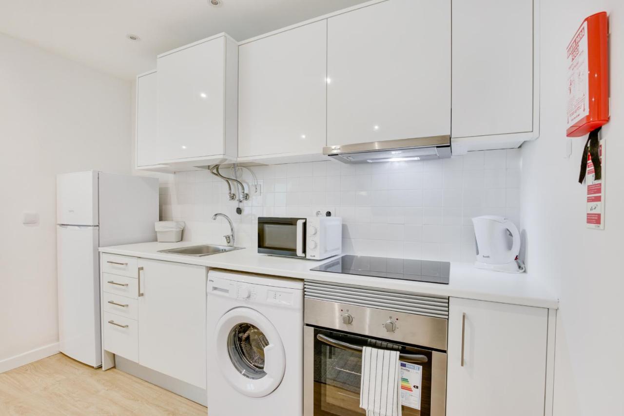 Cruzeiro Deluxe Apartments Lisbon Bagian luar foto