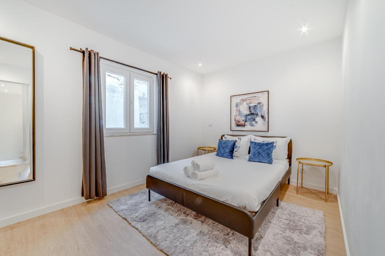Cruzeiro Deluxe Apartments Lisbon Bagian luar foto